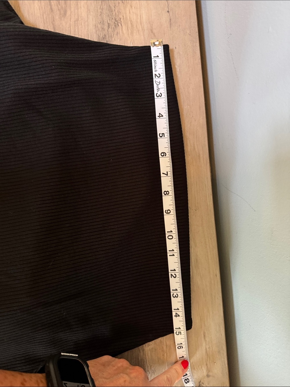 Vici black ribbed dress like new condition size large - Picture 8 of 9